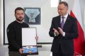 Зеленского начали разбирать по орденам: Поляки не спустили циничных похорон