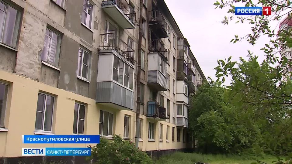 В доме на Краснопутиловской улице загорелись две квартиры