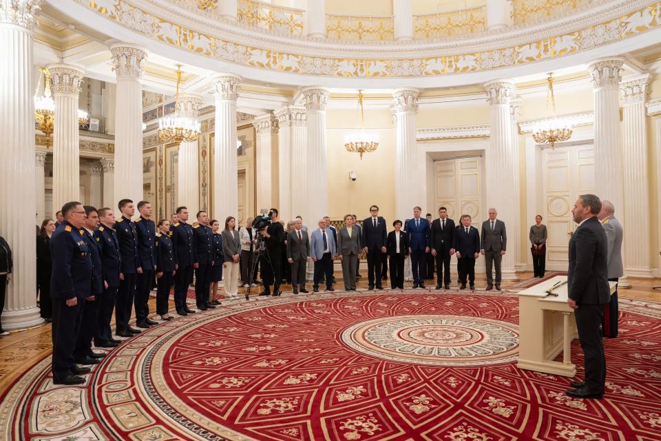 Городское Заксобрание и Петербургская академия Следственного комитета России подписали соглашение о сотрудничестве Городское Заксобрание и Петербургская академия Следственного комитета России подписали соглашение о сотрудничестве