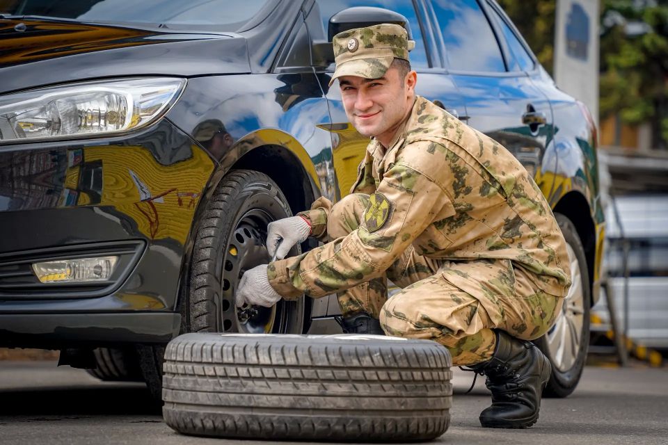Поздравляем с Днем военного автомобилиста военнослужащих, сотрудников и ветеранов воинских частей и территориальных управлений Северо-Западного округа Росгвардии! Поздравляем с Днем военного автомобилиста военнослужащих, сотрудников и ветеранов воинских частей и территориальных управлений Северо-Западного округа Росгвардии!