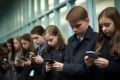 Право на выбор: Депутаты предложили школьникам и учителям самим выбирать мессенджер для общения
