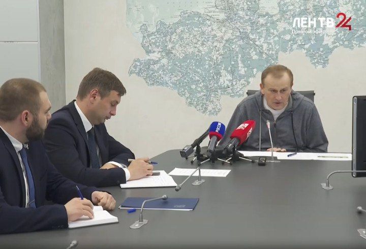 Александр Дрозденко провёл прямую линию с жителями Ленобласти в День защиты детей: