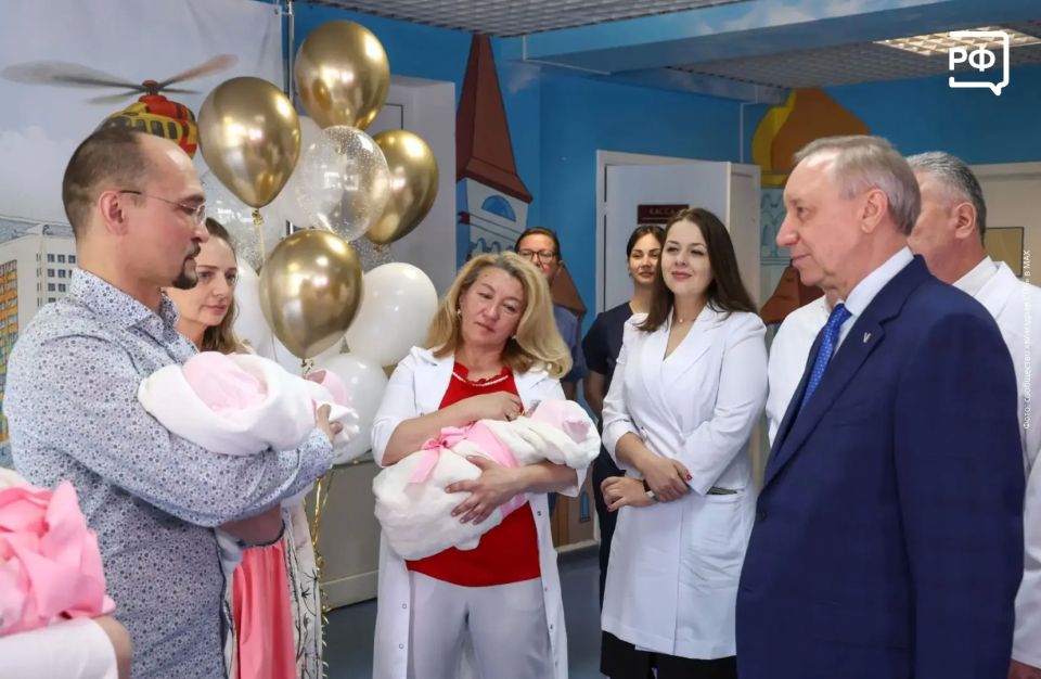 Один случай на 17 млн!. В День защиты детей в Санкт-Петербурге из Детской городской больницы № 1 выписали уникальных пациенток