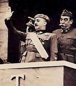 Андрей Медведев: Однажды Георгий решил вам рассказать, как можно обмануть себя своей же собственной пропагандой