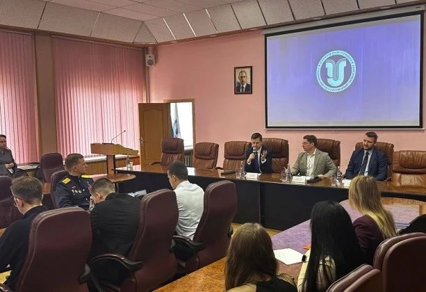 Курсант Санкт-Петербургской академии СК России Виталий Назимов принял участие в международной конференции, прошедшей в Ульяновске Курсант Санкт-Петербургской академии СК России Виталий Назимов принял участие в международной конференции, прошедшей в Ульяновске