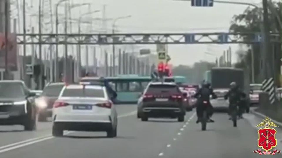 Питбайкеры против ГИБДД: двое подростков попали в ДТП, пытаясь уйти от полиции