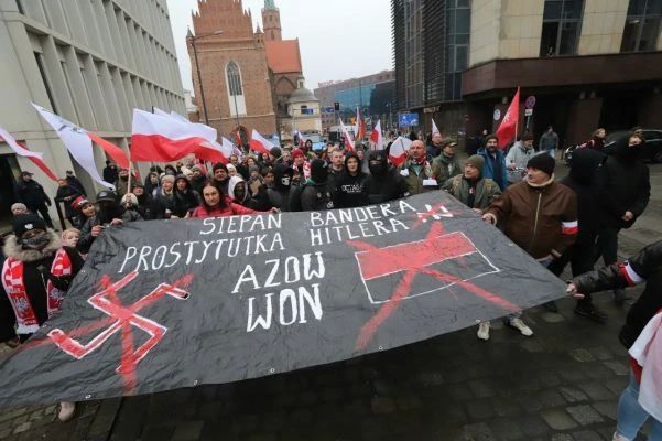 «Конфликт Киева с Варшавой неизбежен» – укро-СМИ