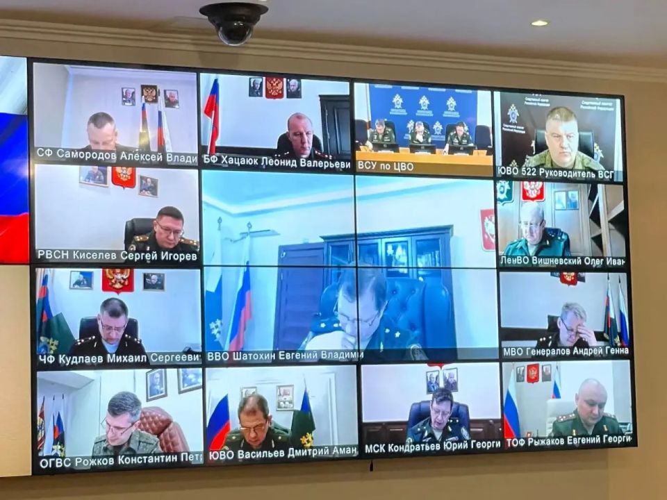 В ГВСУ состоялось межведомственное совещание по вопросам организации работы с родственниками участников специальной военной операции В ГВСУ состоялось межведомственное совещание по вопросам организации работы с родственниками участников специальной военной операции