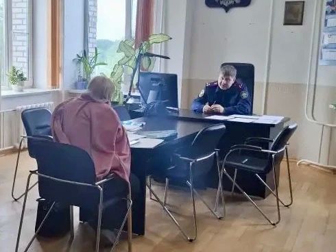 Заместитель руководителя следственного управления Следственного комитета Российской Федерации по Ленинградской области провел выездной прием граждан по вопросам деятельности следственного отдела по городу Кириши Заместитель руководителя следственного управления Следственного комитета Российской Федерации по Ленинградской области провел выездной прием граждан по вопросам деятельности следственного отдела по городу Кириши