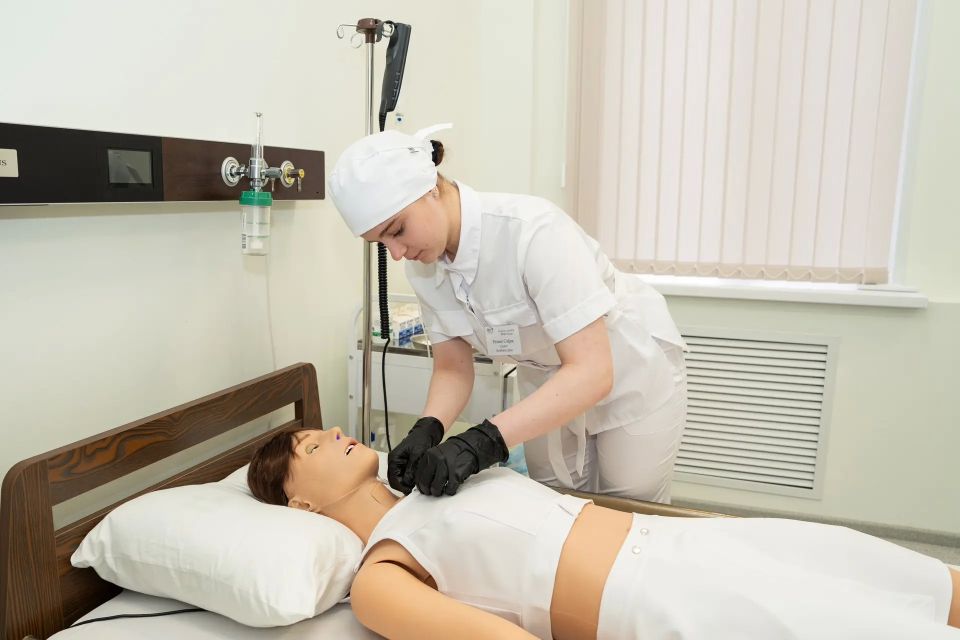 Вероника Скворцова: «Качественное среднее медицинское образование – основа, на которой строится вся система здравоохранения» Вероника Скворцова: «Качественное среднее медицинское образование – основа, на которой строится вся система здравоохранения»