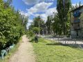 Фотофакт: работы по благоустройству в городе Суходольске продолжаются