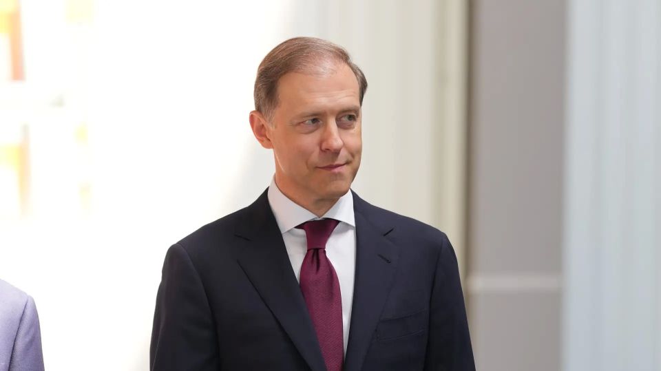Денис Мантуров дал старт производству промышленных роботов в Санкт-Петербурге