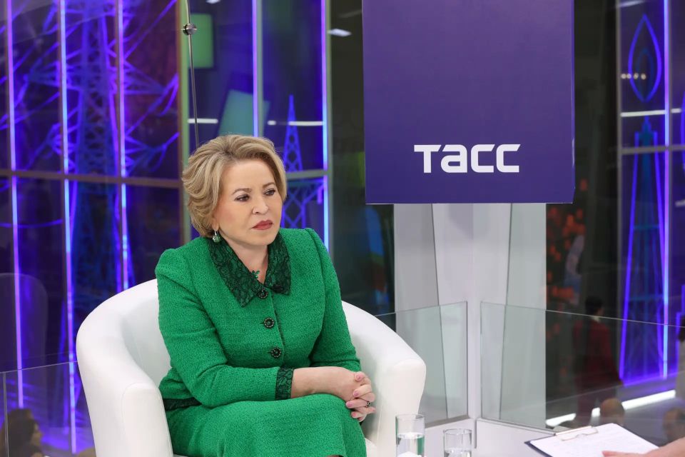 Читайте полную версию интервью Председателя Совета Федерации Валентины Матвиенко генеральному директору ТАСС Андрею Кондрашову на XXIX Петербургском международном экономическом форуме