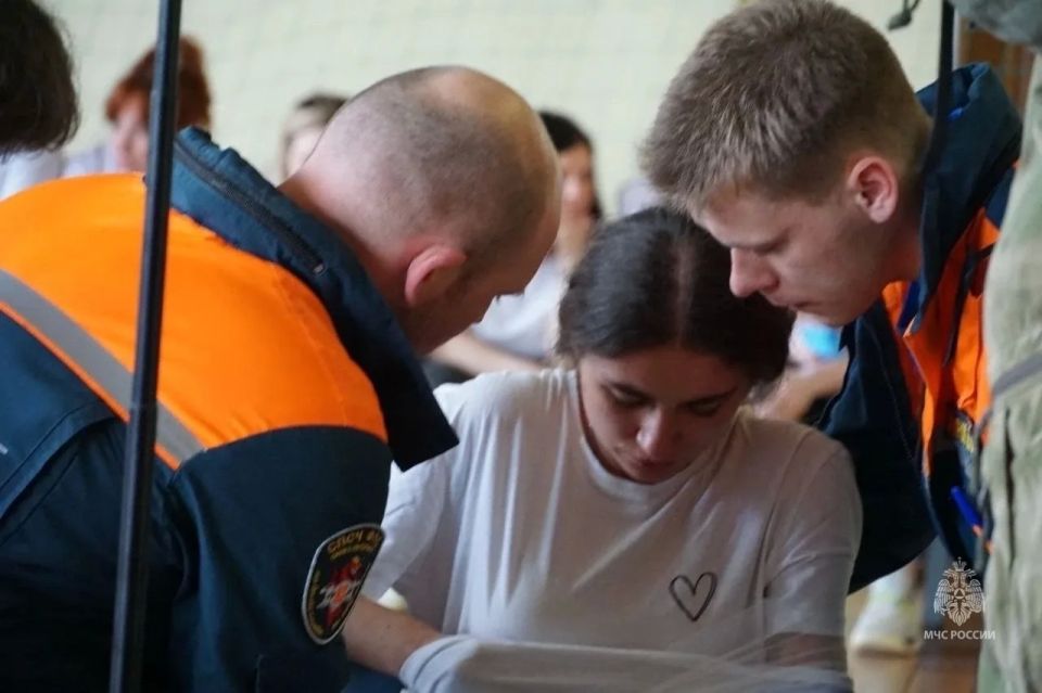 Вошли в пятерку лидеров. В Москве состоялся финал Всероссийских соревнований по оказанию первой помощи и психологической поддержки «Человеческий фактор» Вошли в пятерку лидеров. В Москве состоялся финал Всероссийских соревнований по оказанию первой помощи и психологической поддержки «Человеческий фактор»