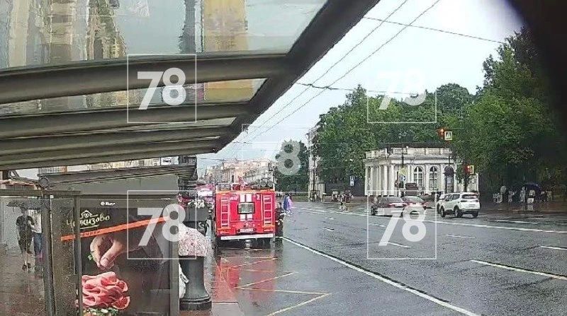 Спецтехника прибыла на Невский проспект Спецтехника прибыла на Невский проспект