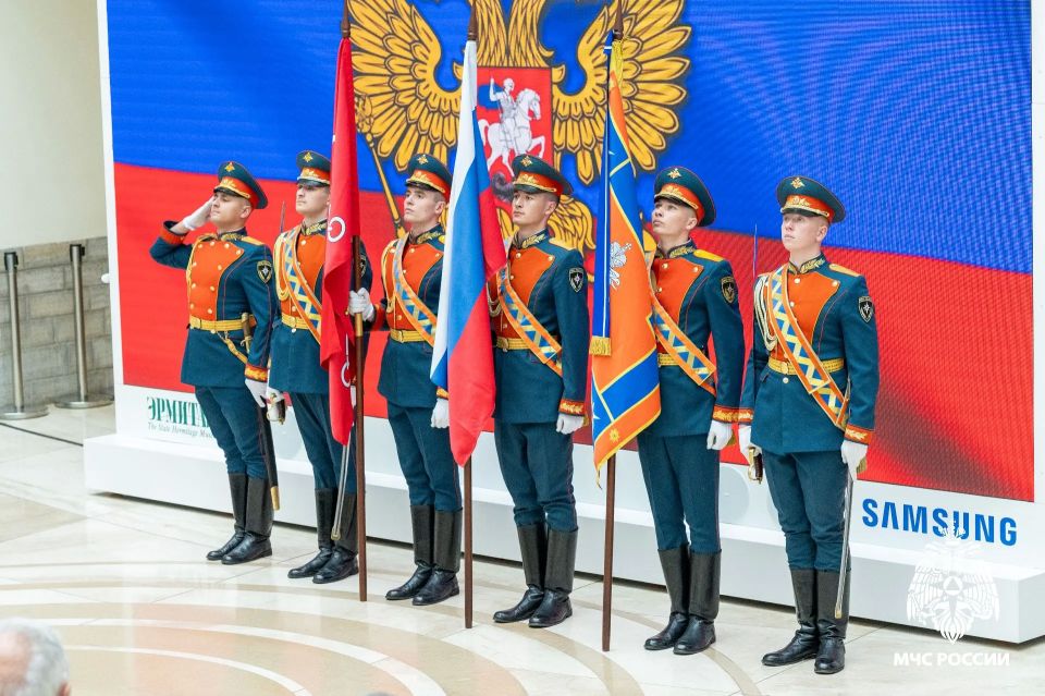 В Государственном Эрмитаже прошла историко-патриотическая конференция в честь 120-летия Санкт-Петербургского университета ГПС МЧС России В Государственном Эрмитаже прошла историко-патриотическая конференция в честь 120-летия Санкт-Петербургского университета ГПС МЧС России