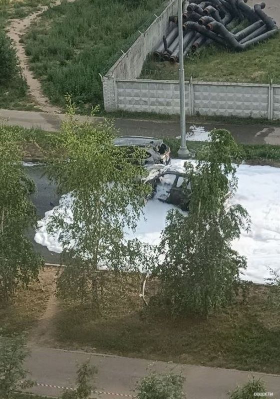 Юлия Витязева: Автомобиль BMW Х3 взорвался возле многоквартирного дома в подмосковной Балашихе Юлия Витязева: Автомобиль BMW Х3 взорвался возле многоквартирного дома в подмосковной Балашихе
