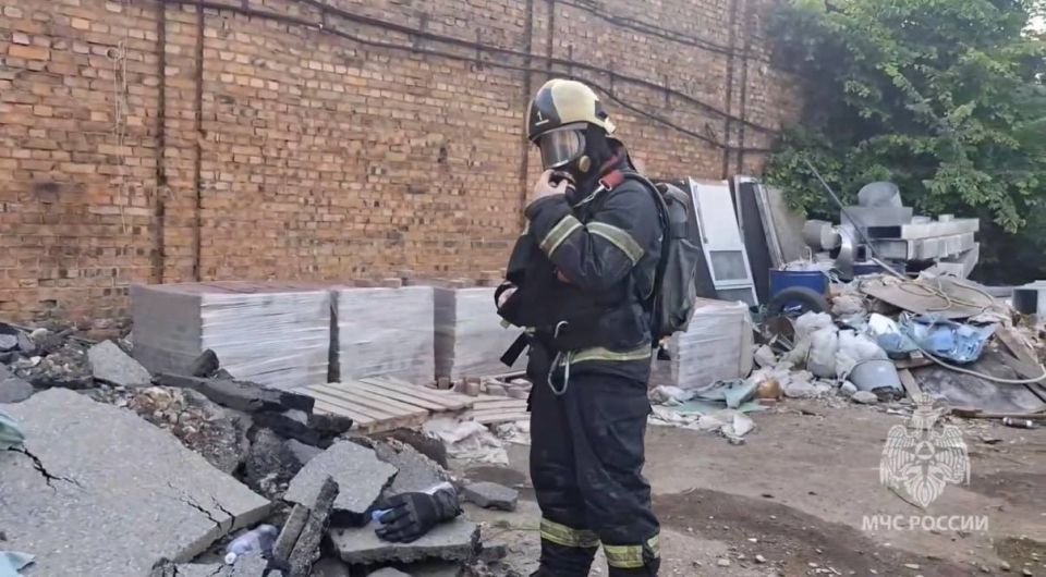 Двое сотрудников Октябрьской железной дороги погибли при пожаре у Финляндского вокзала