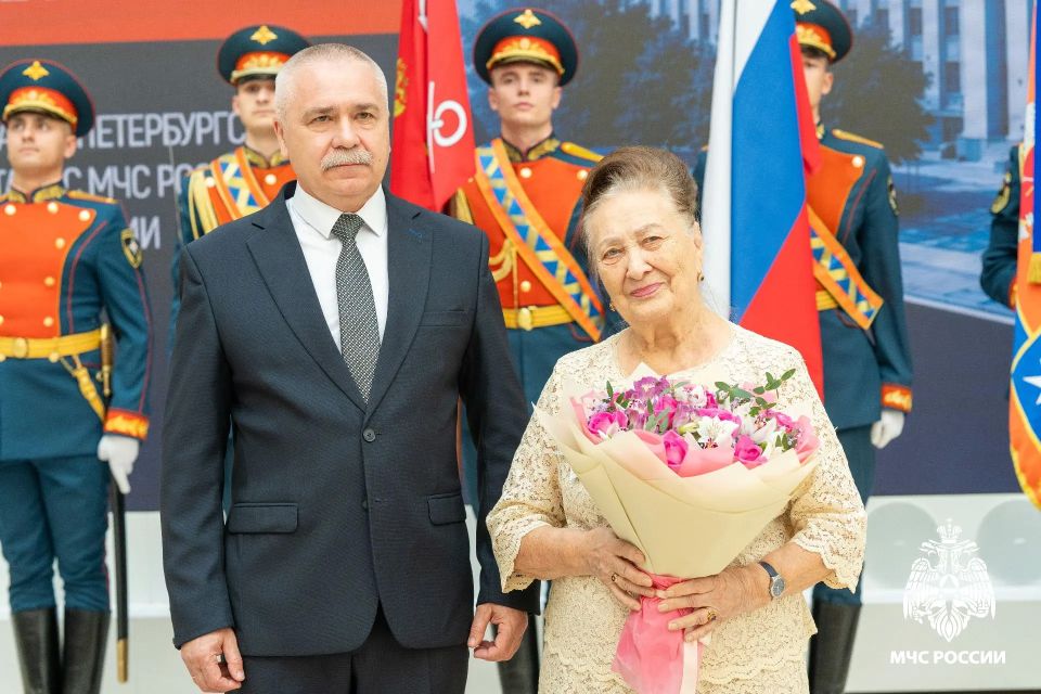 В Государственном Эрмитаже прошла историко-патриотическая конференция в честь 120-летия Санкт-Петербургского университета ГПС МЧС России В Государственном Эрмитаже прошла историко-патриотическая конференция в честь 120-летия Санкт-Петербургского университета ГПС МЧС России