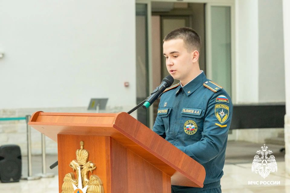 В Государственном Эрмитаже прошла историко-патриотическая конференция в честь 120-летия Санкт-Петербургского университета ГПС МЧС России В Государственном Эрмитаже прошла историко-патриотическая конференция в честь 120-летия Санкт-Петербургского университета ГПС МЧС России