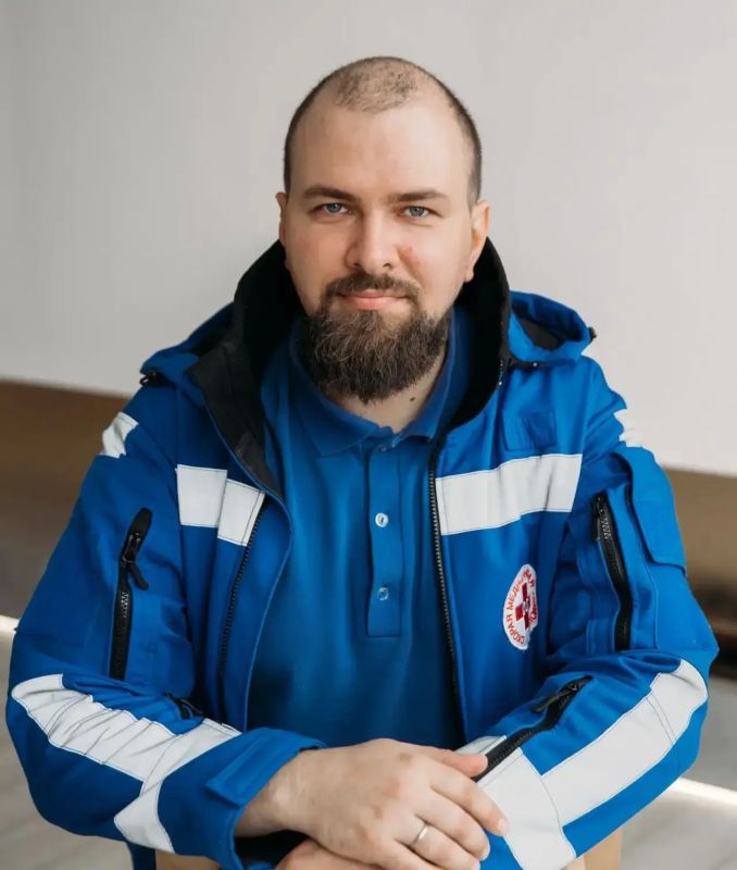Как распознать инсульт у взрослых и детей? Читайте на канале врача скорой помощи и педиатра Дмитрия Молодого о том, как правильно оказывать первую помощь