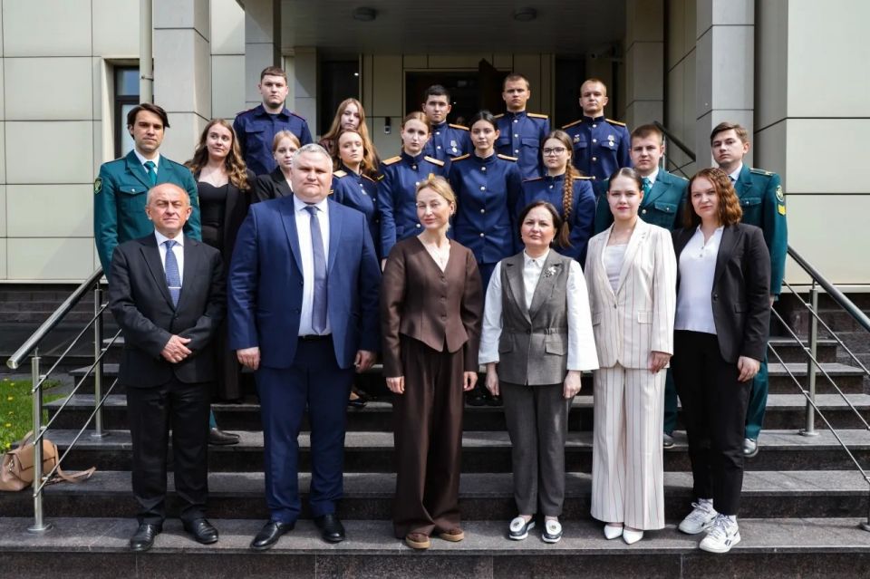 Курсанты Санкт-Петербургской академии СК России приняли участие во Всероссийском межведомственном юридическом форуме по вопросам национальной безопасности