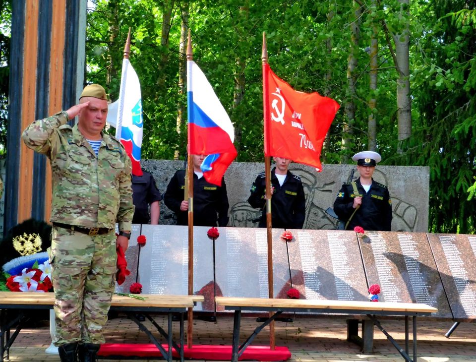 В Выборгском районе захоронили останки моряков и пограничников, павших в августе 1941 года В Выборгском районе захоронили останки моряков и пограничников, павших в августе 1941 года