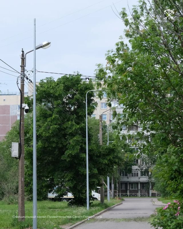 В Металлострое стартовала реконструкция освещения в трёх жилых кварталах — в границах Центральной и Железнодорожной улиц, улицы Богайчука и Петрозаводского шоссе В Металлострое стартовала реконструкция освещения в трёх жилых кварталах — в границах Центральной и Железнодорожной улиц, улицы Богайчука и Петрозаводского шоссе