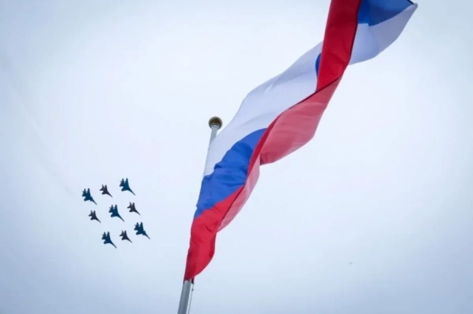 В День России над Петербургом будут кружить группы истребителей
