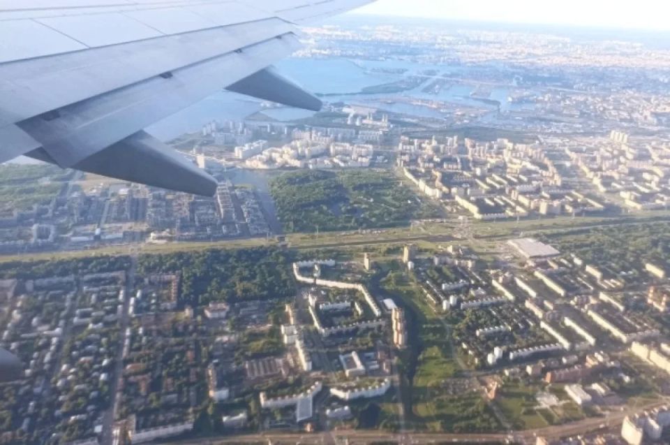 В аэропорту Калининграда задержали несколько самолётов в Петербург