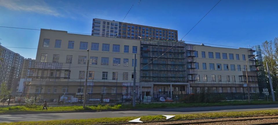Петербург выкупил у застройщика здание поликлиники на Дальневосточном проспекте