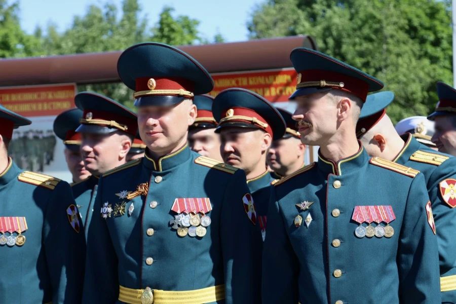 В Санкт-Петербурге вручили дипломы выпускникам факультета материально-технического обеспечения Росгвардии В Санкт-Петербурге вручили дипломы выпускникам факультета материально-технического обеспечения Росгвардии
