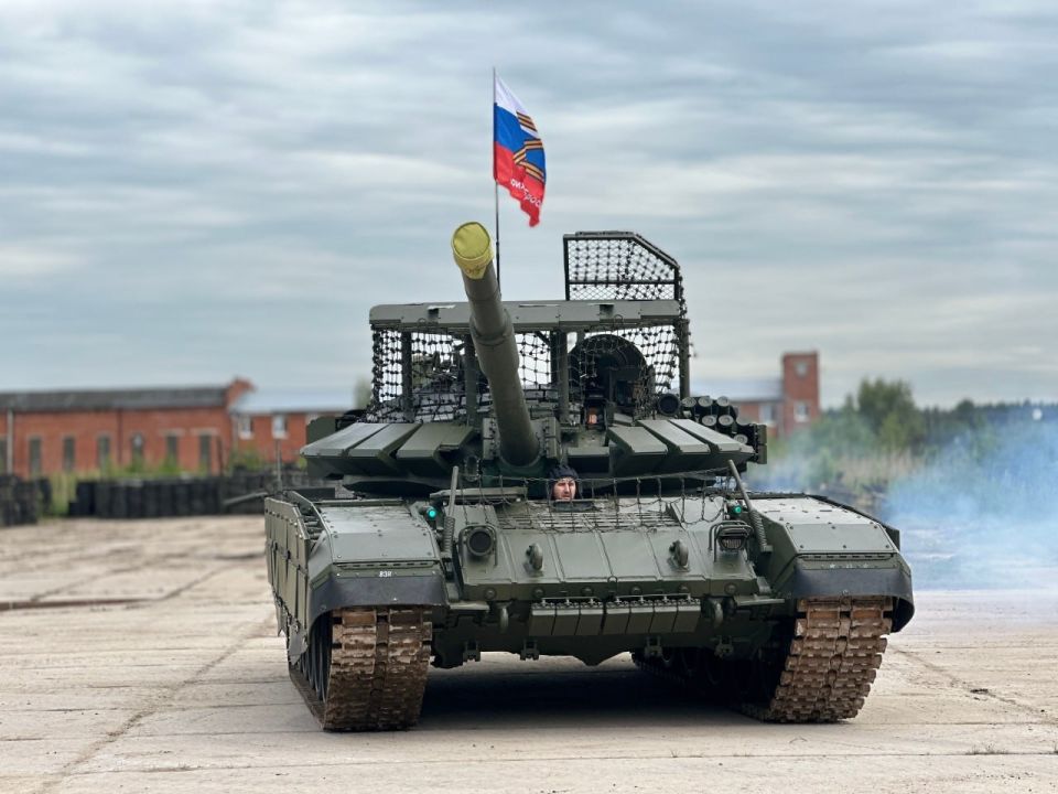 На кадрах - основной боевой танк Т-72Б3М обр На кадрах - основной боевой танк Т-72Б3М обр