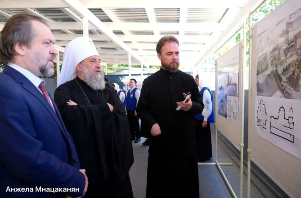 На Карповке установили закладной камень храма святого праведного Иоанна Кронштадтского На Карповке установили закладной камень храма святого праведного Иоанна Кронштадтского