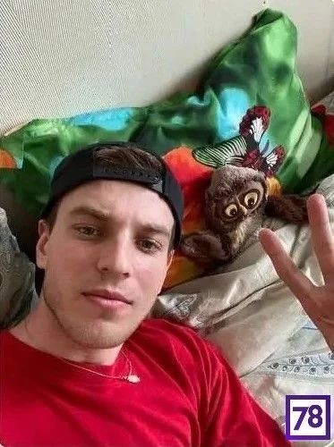 В Ленобласти во время купания пропал 29-летний писатель Ярослав Животов
