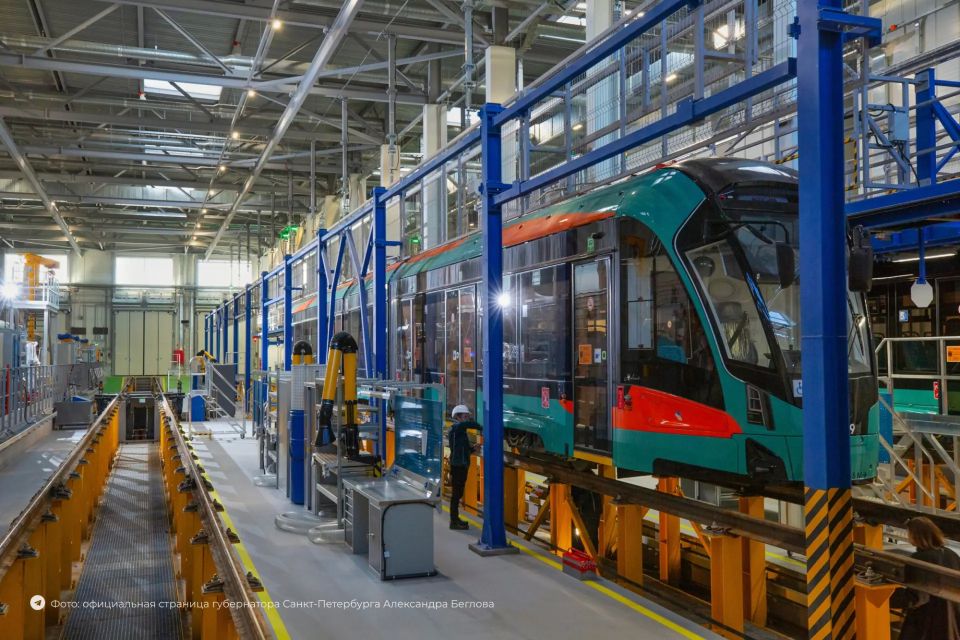 Новая трамвайная линия между станцией метро «Шушары» и Колпино станет частью сети скоростного трамвайного сообщения на юге Петербурга Новая трамвайная линия между станцией метро «Шушары» и Колпино станет частью сети скоростного трамвайного сообщения на юге Петербурга