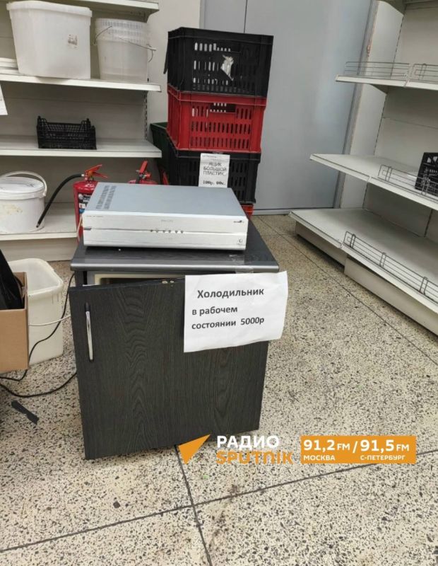 В Петербурге закрывается легендарный универсам "Невский", проработавший на проспекте Большевиков более 50 лет В Петербурге закрывается легендарный универсам "Невский", проработавший на проспекте Большевиков более 50 лет