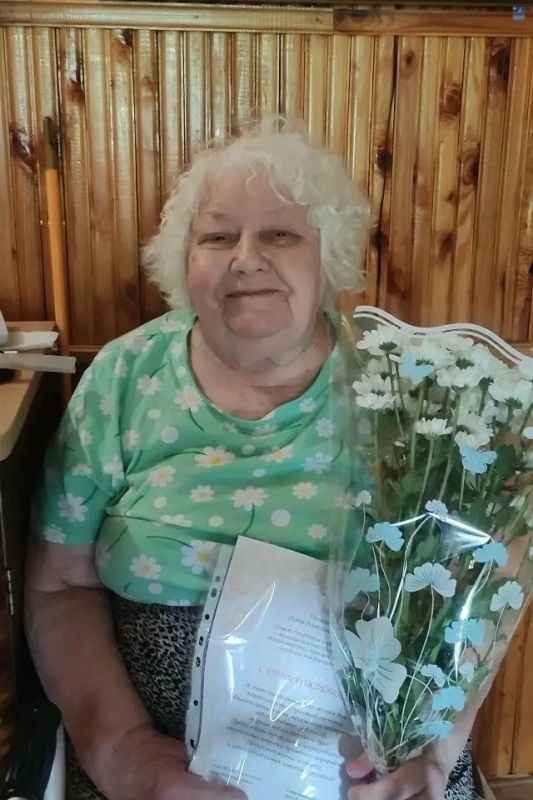 В Кингисеппском районе чествовали ветеранов-именинников В Кингисеппском районе чествовали ветеранов-именинников