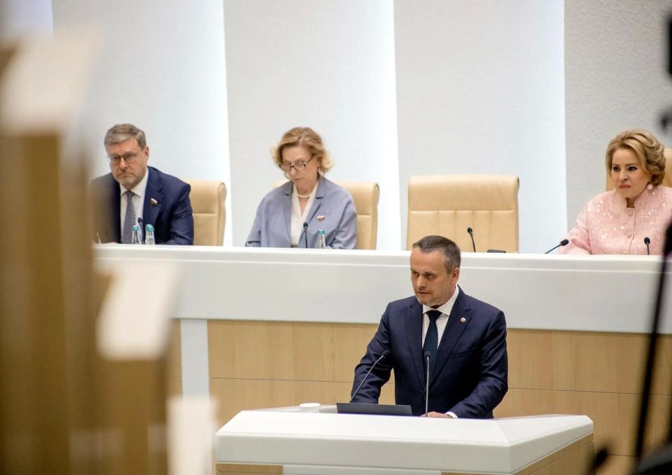 Андрей Никитин рассказал сенаторам о цифровизации транспортной отрасли Андрей Никитин рассказал сенаторам о цифровизации транспортной отрасли