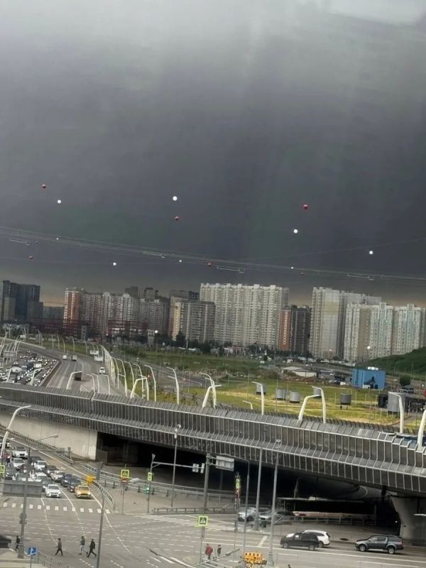 Москва сегодня.
.
Дух Анкориджа всё чернее и чернее