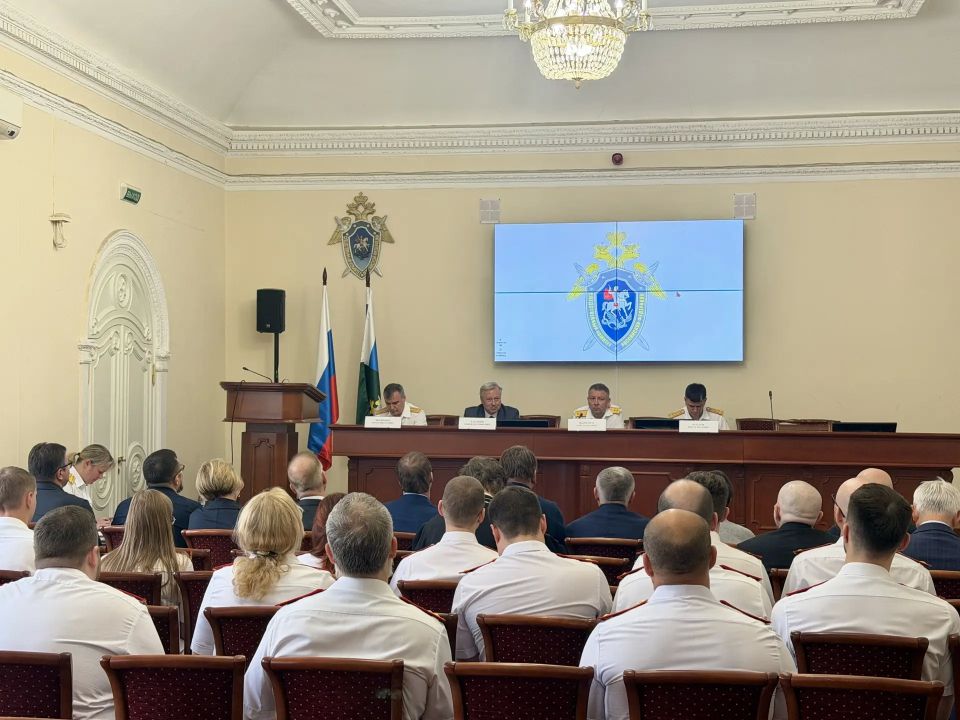 В ГСУ СК России по Санкт-Петербургу состоялось заседание общественного совета по вопросам правоприменения и профилактики преступности среди несовершеннолетних В ГСУ СК России по Санкт-Петербургу состоялось заседание общественного совета по вопросам правоприменения и профилактики преступности среди несовершеннолетних