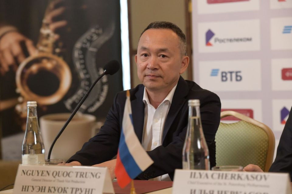 Петербургская филармония, вьетнамский театр Опера Хо Гуом и концертное агентство Тан Вьет Продакшн подписали Меморандум о взаимопонимании и культурном сотрудничестве Петербургская филармония, вьетнамский театр Опера Хо Гуом и концертное агентство Тан Вьет Продакшн подписали Меморандум о взаимопонимании и культурном сотрудничестве