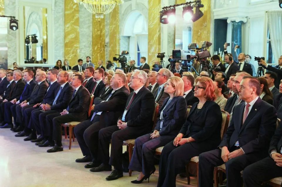 Ольга Любимова: Приняла участие в Пленарном заседании «Взаимодействие культур: сохранение наследия и глобальный диалог в современном мире» Международной конференции по укреплению культурных связей и развитию креативных и... Ольга Любимова: Приняла участие в Пленарном заседании «Взаимодействие культур: сохранение наследия и глобальный диалог в современном мире» Международной конференции по укреплению культурных связей и развитию креативных и...