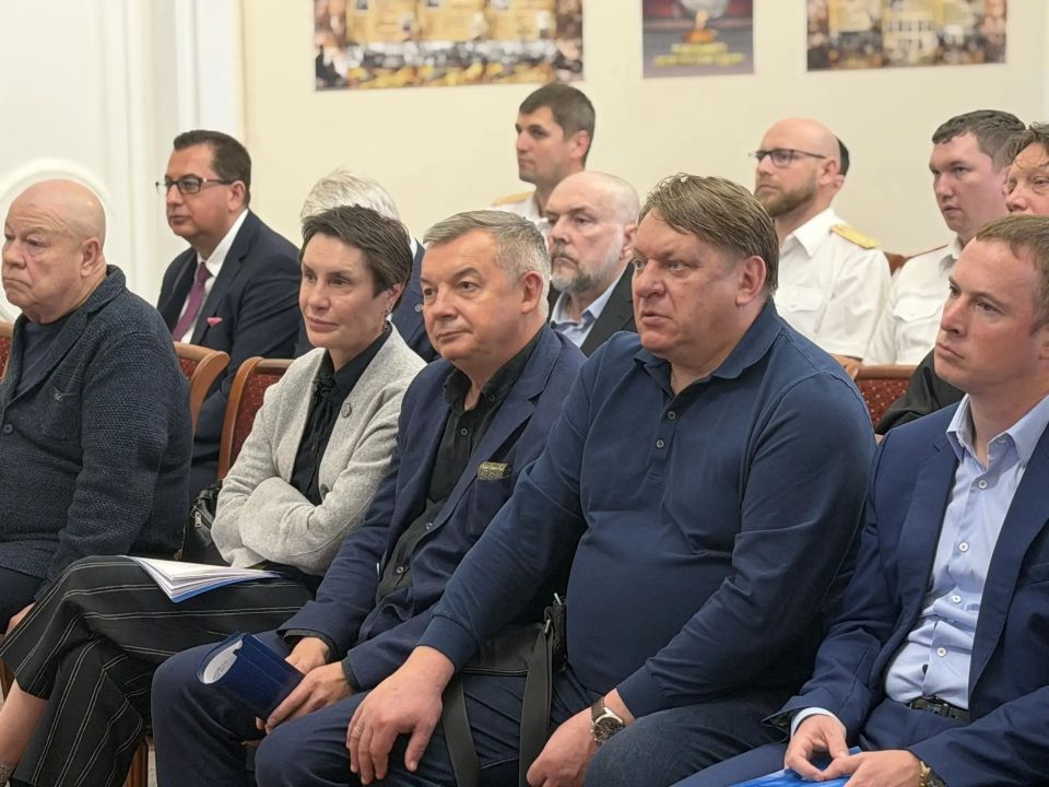 В ГСУ СК России по Санкт-Петербургу состоялось заседание общественного совета по вопросам правоприменения и профилактики преступности среди несовершеннолетних В ГСУ СК России по Санкт-Петербургу состоялось заседание общественного совета по вопросам правоприменения и профилактики преступности среди несовершеннолетних