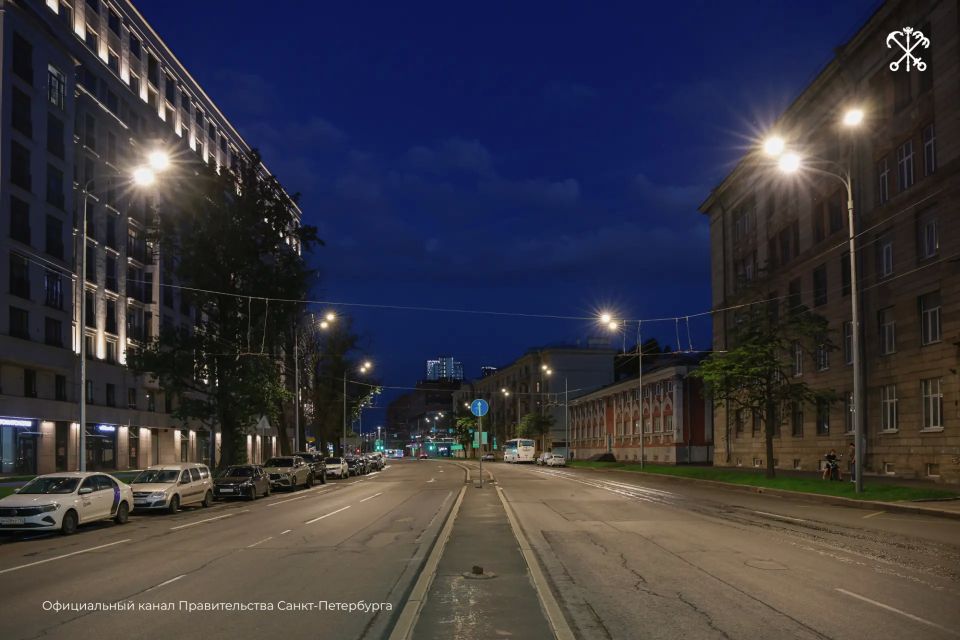 На Сызранской улице в Московском районе обновили наружное освещение