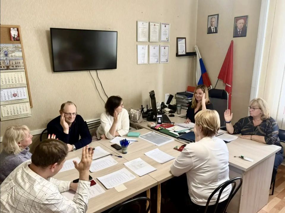 Состоялись первые заседания территориальных избирательных комиссий, осуществляющих полномочия окружных избирательных комиссий по выборам депутатов Законодательного Собрания Санкт-Петербурга восьмого созыва