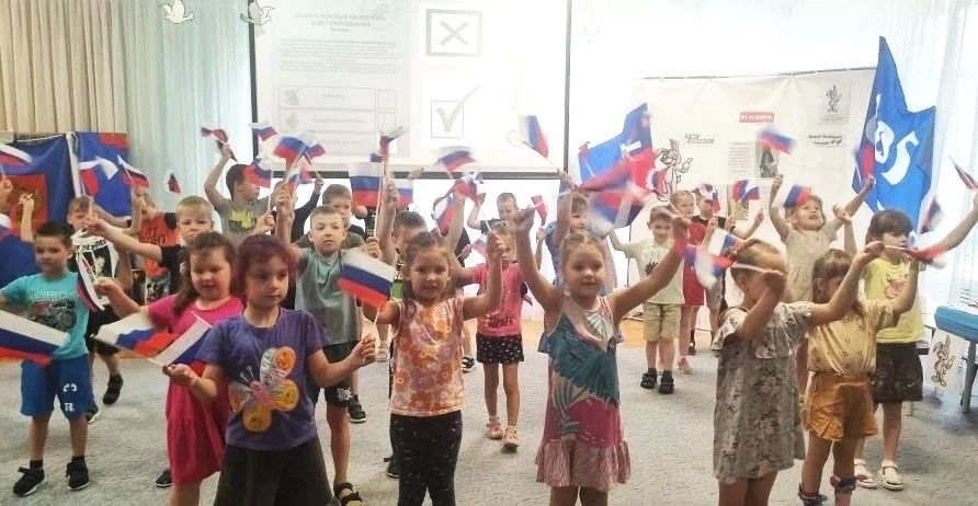 В киришском детском саду «Сказка» прошли сказочные выборы В киришском детском саду «Сказка» прошли сказочные выборы