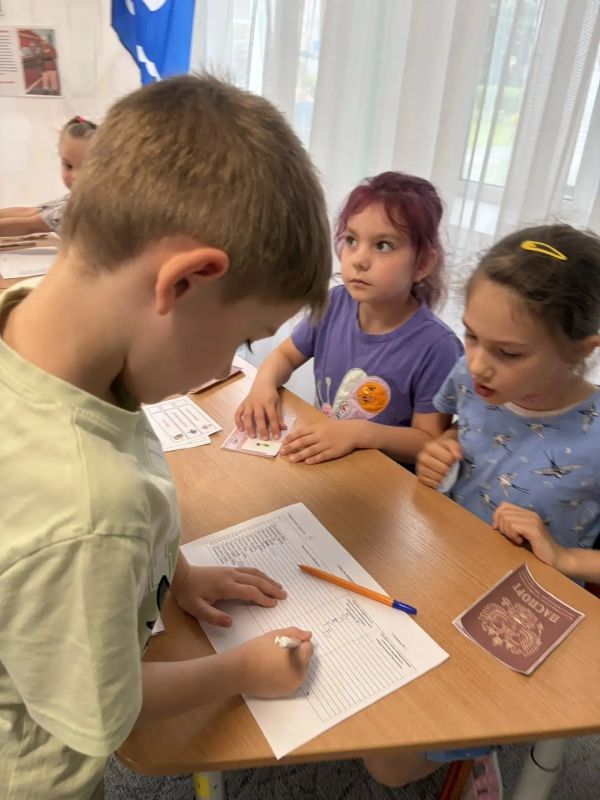 В киришском детском саду «Сказка» прошли сказочные выборы В киришском детском саду «Сказка» прошли сказочные выборы