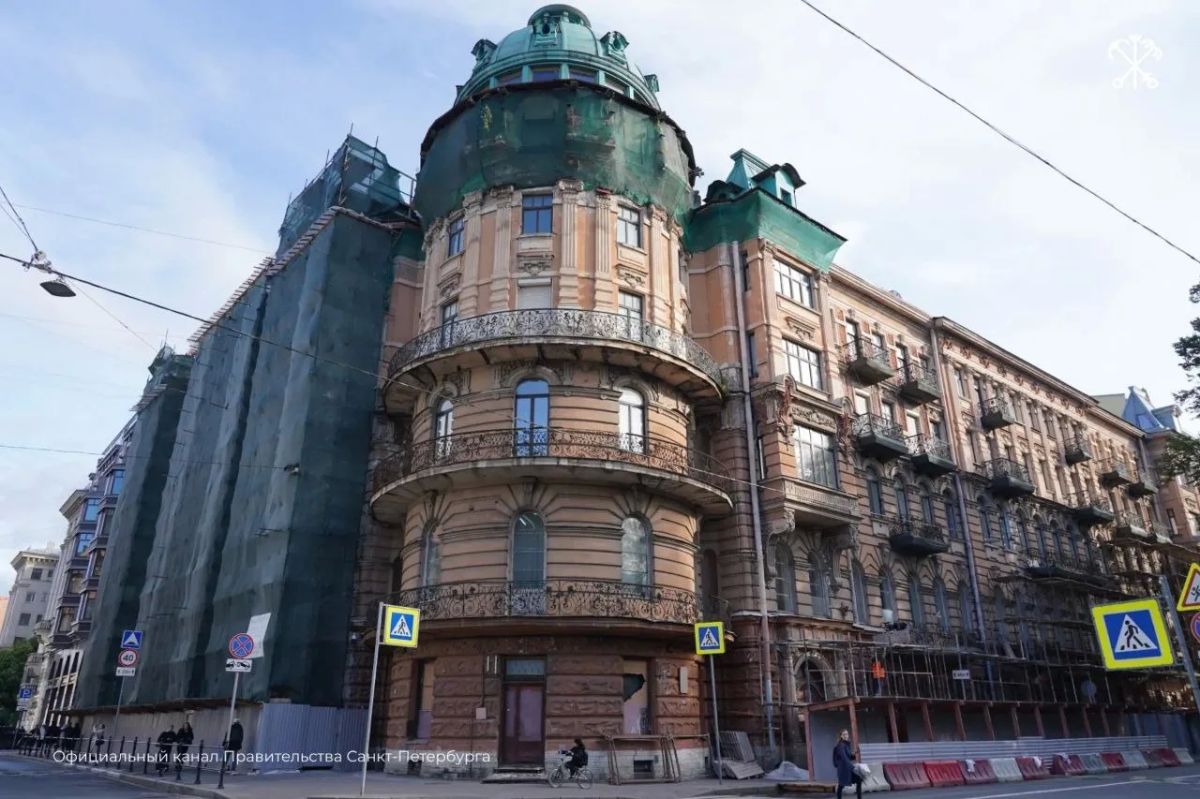 В Петербурге знаменитой «Башне» возвращают исторический облик