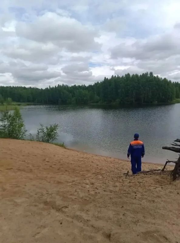 Аварийно-спасательная служба Ленобласти продолжает патрулирование водоемов Аварийно-спасательная служба Ленобласти продолжает патрулирование водоемов